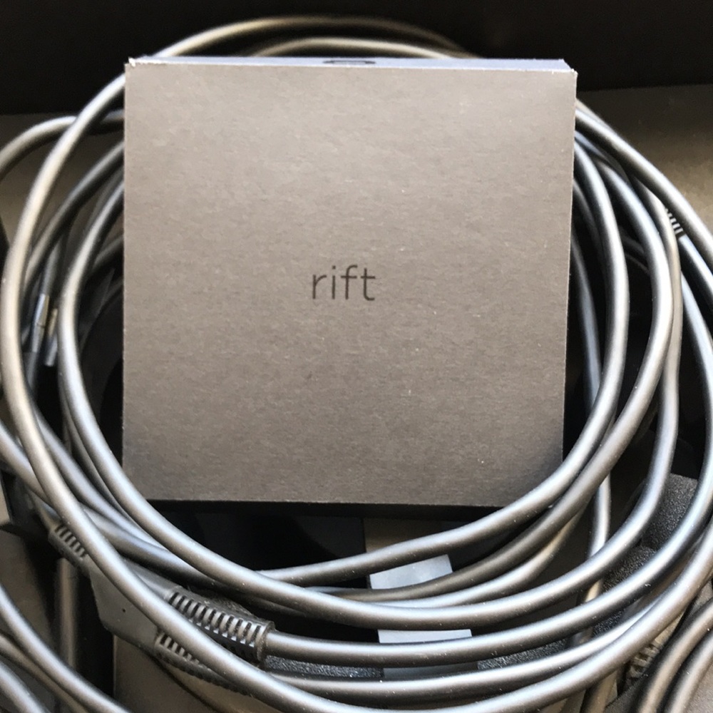 Oculus Rift Virtual Reality Set - Picture 10 of 10